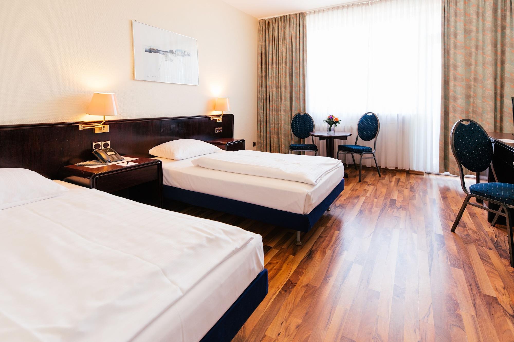 Hotel Excelsior - Central Station Франкфурт-на-Майне Экстерьер фото
