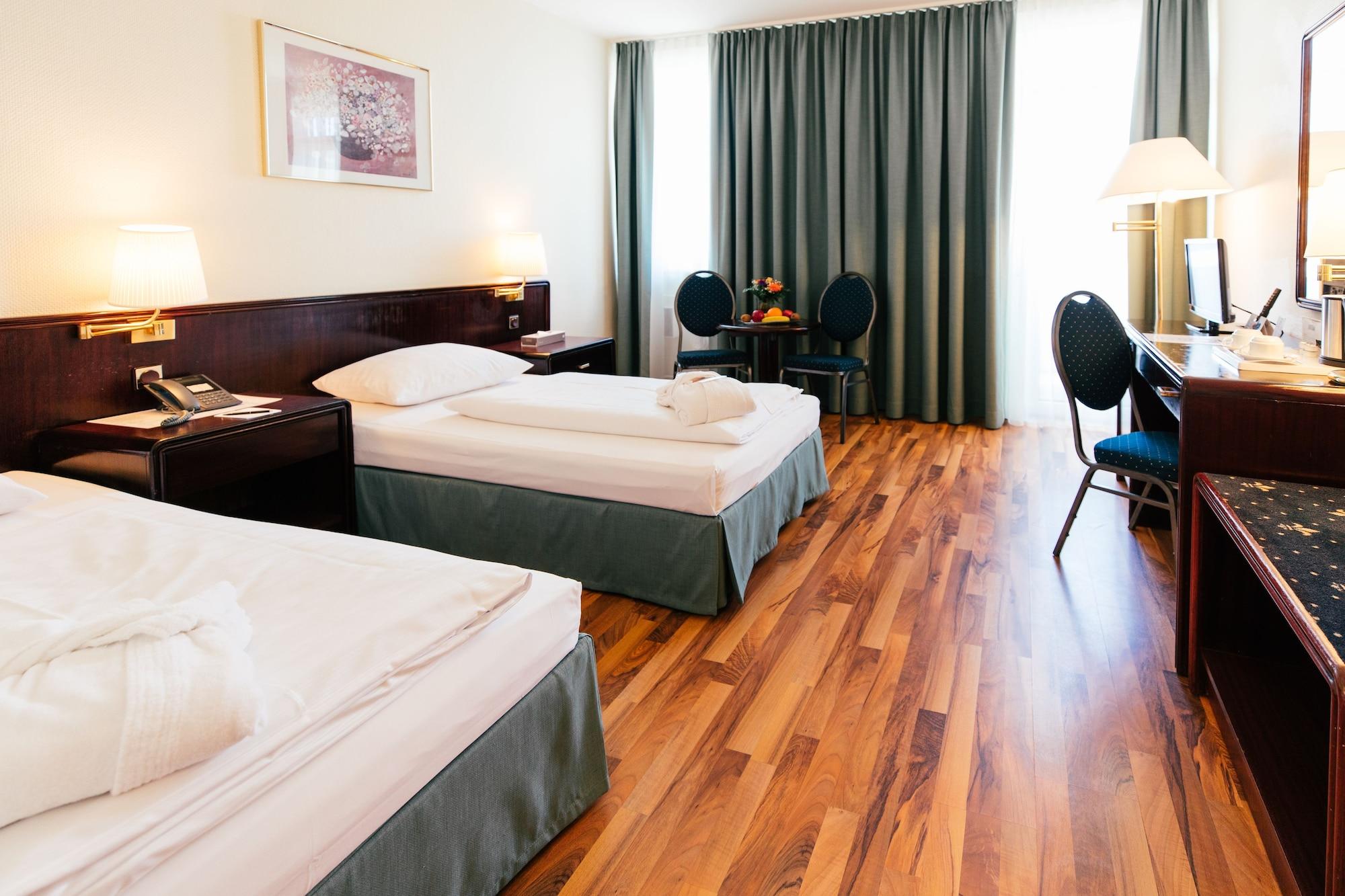 Hotel Excelsior - Central Station Франкфурт-на-Майне Экстерьер фото