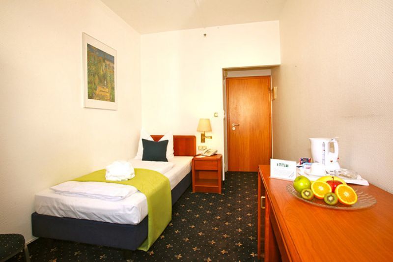 Hotel Excelsior - Central Station Франкфурт-на-Майне Экстерьер фото