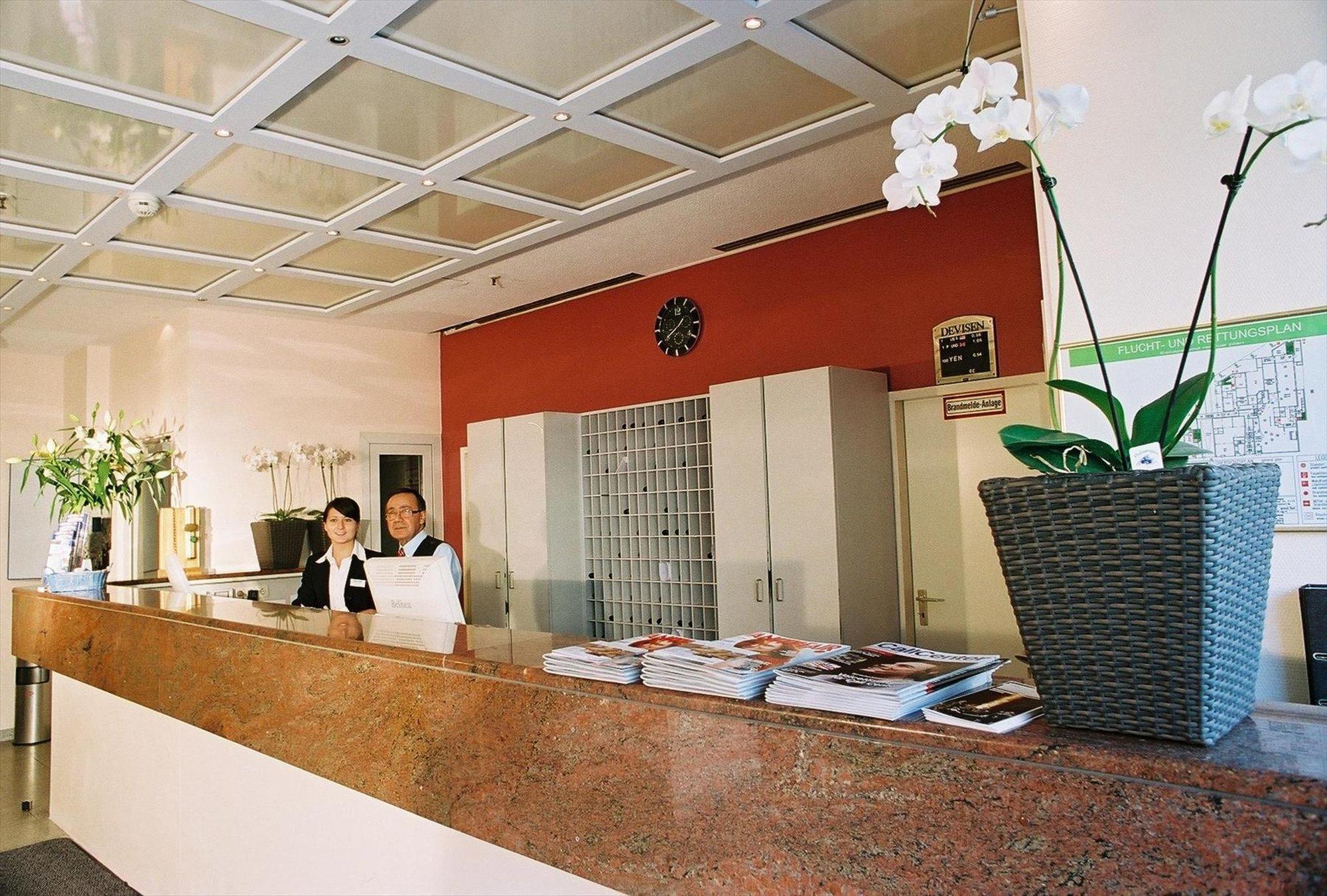 Hotel Excelsior - Central Station Франкфурт-на-Майне Экстерьер фото