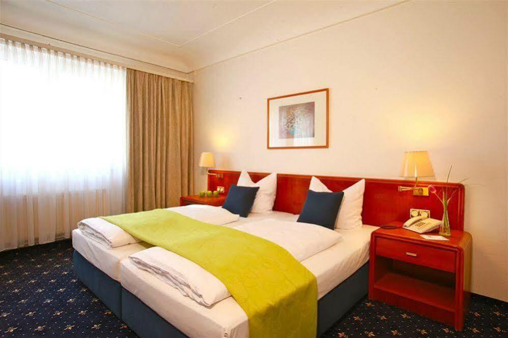 Hotel Excelsior - Central Station Франкфурт-на-Майне Экстерьер фото